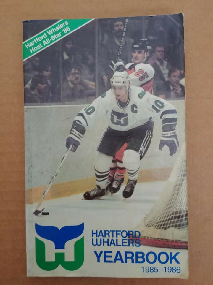 Detroit Red Wings Offical Team Book Hockey 1985 Media Guide J64794